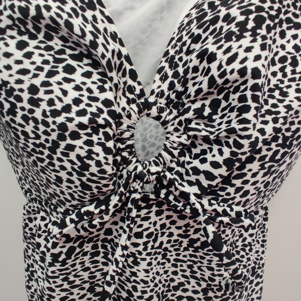 NWT Tankini Top with Hankerchief Hem